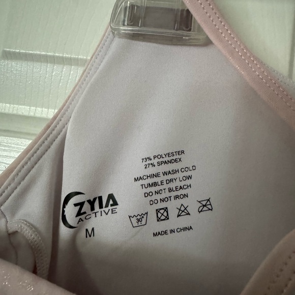 Zyia Leggings & Bra Set - Picture 3 of 4